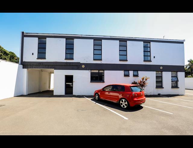 194M² OFFICE FOR SALE IN BULWER